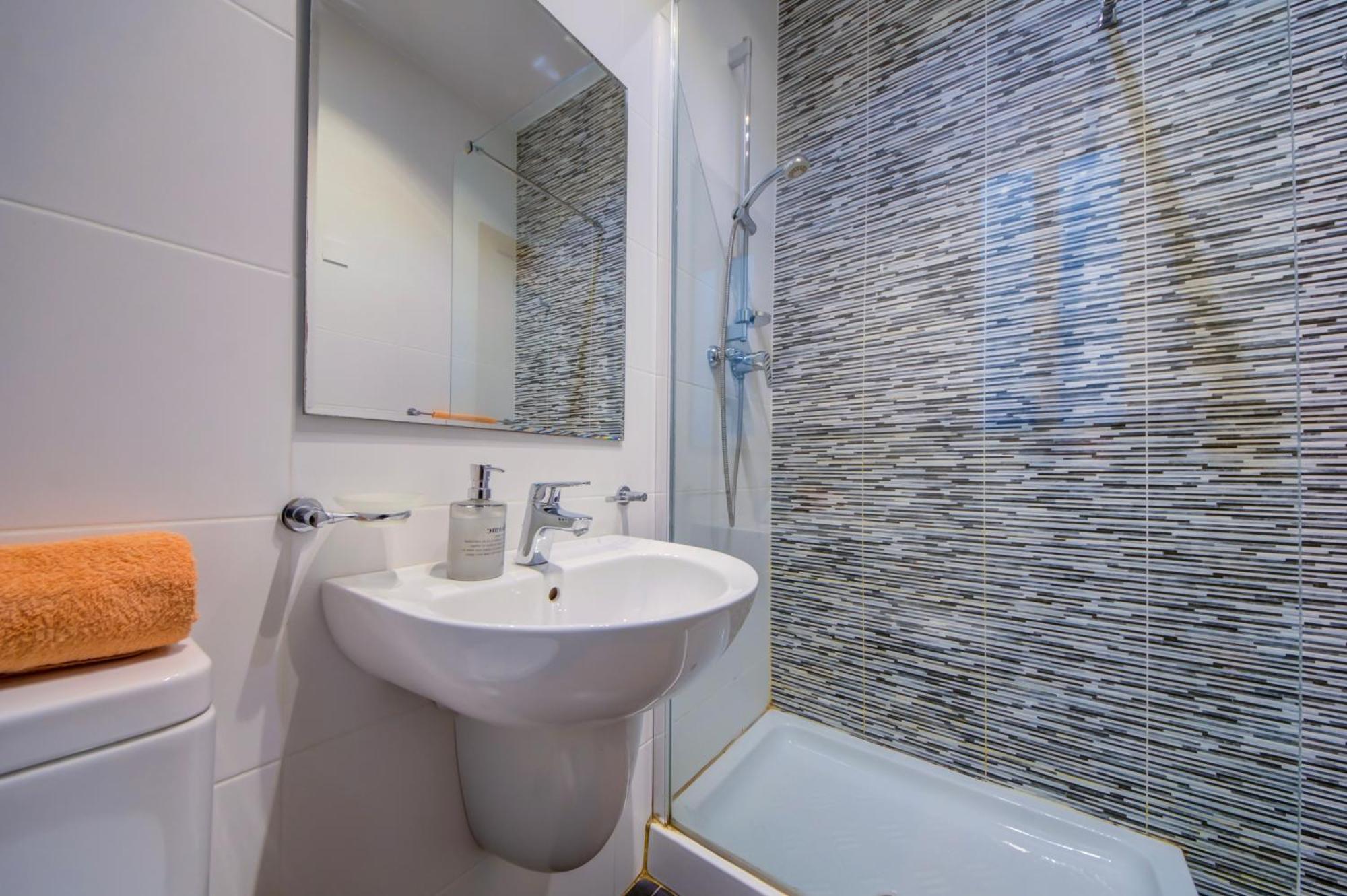 Saint Julian's Stylish 2Br Apt With Balconies In St Julians, Paceville - Apt 6 By Vaganza מראה חיצוני תמונה