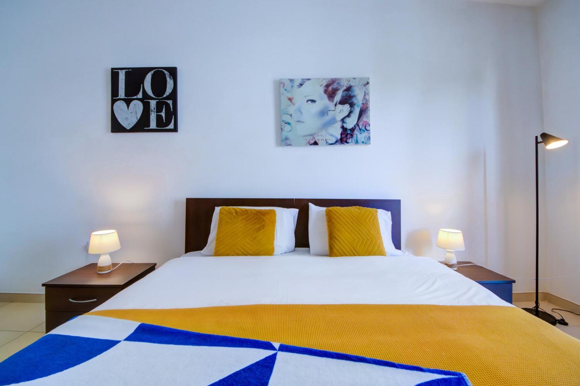 Saint Julian's Stylish 2Br Apt With Balconies In St Julians, Paceville - Apt 6 By Vaganza מראה חיצוני תמונה