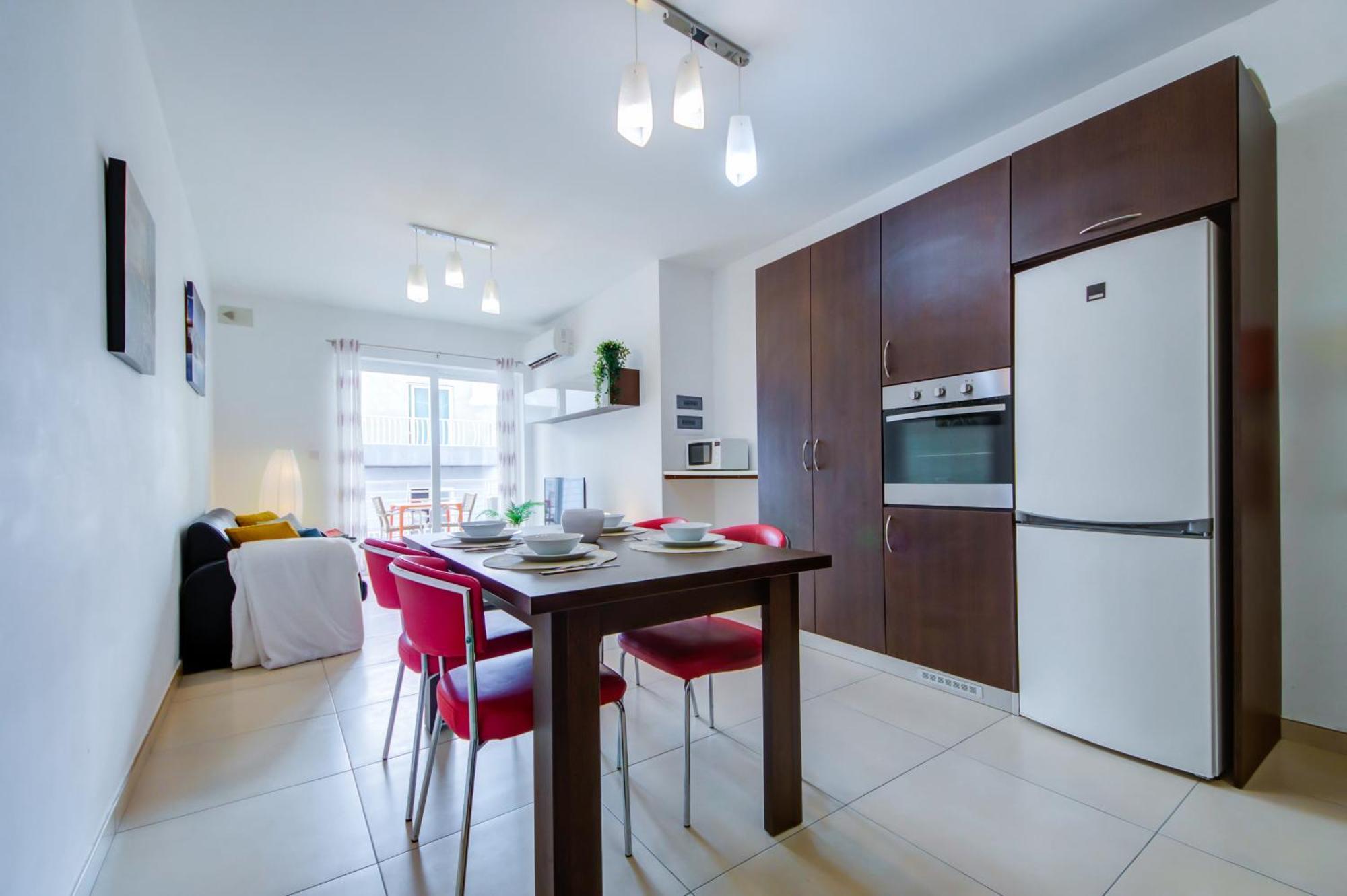 Saint Julian's Stylish 2Br Apt With Balconies In St Julians, Paceville - Apt 6 By Vaganza מראה חיצוני תמונה