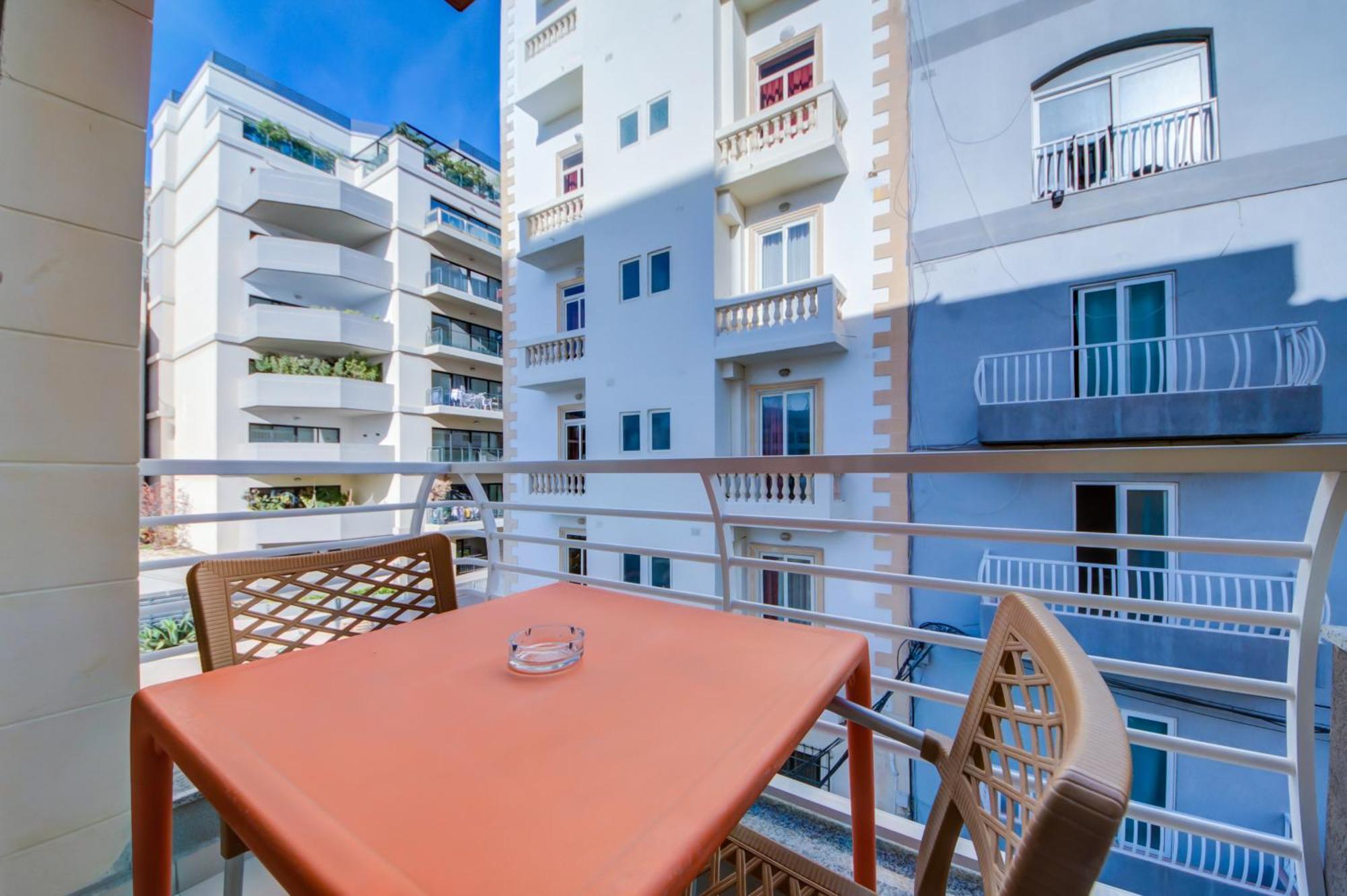 Saint Julian's Stylish 2Br Apt With Balconies In St Julians, Paceville - Apt 6 By Vaganza מראה חיצוני תמונה