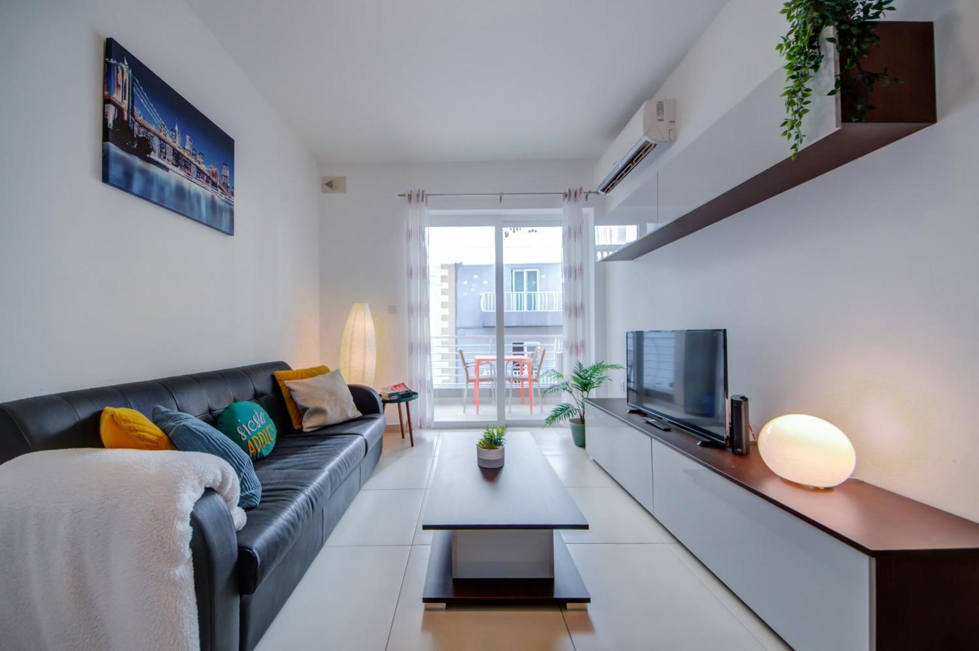 Saint Julian's Stylish 2Br Apt With Balconies In St Julians, Paceville - Apt 6 By Vaganza מראה חיצוני תמונה